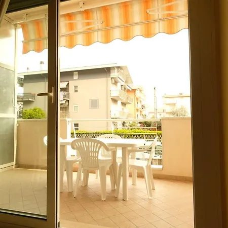 Armonia Apartment *